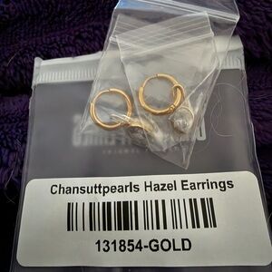 NWT Chansuttpearls Hazel Earrings-gold Huggie Earrings